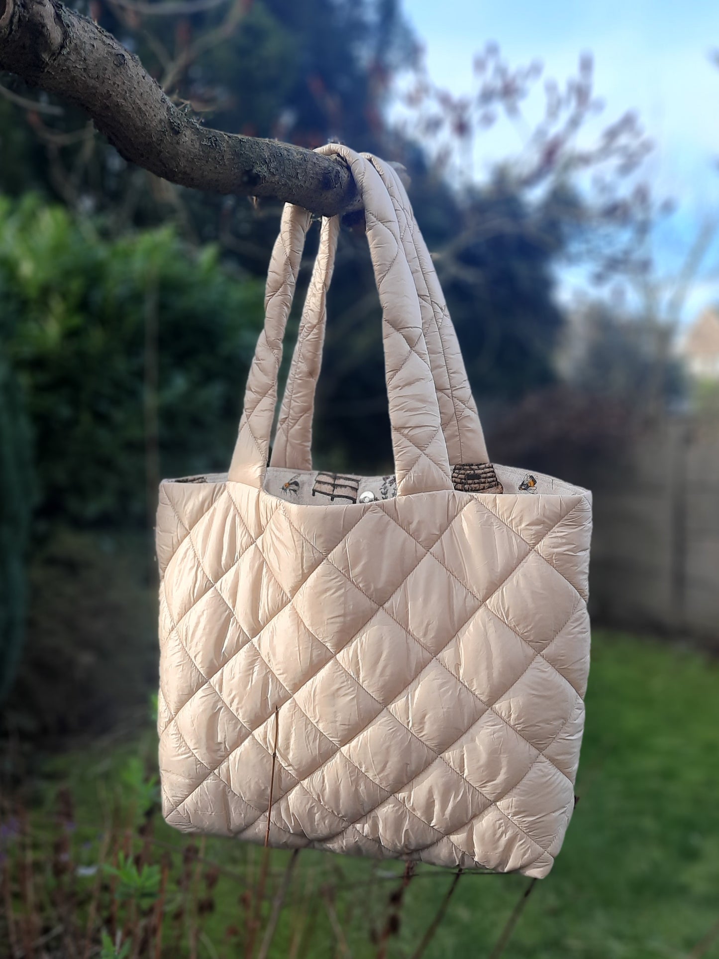 XL-tas, gewatteerd, kleur beige