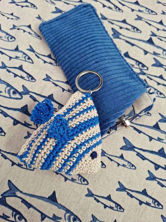 Bag charm ´visje´ - blauw+beige